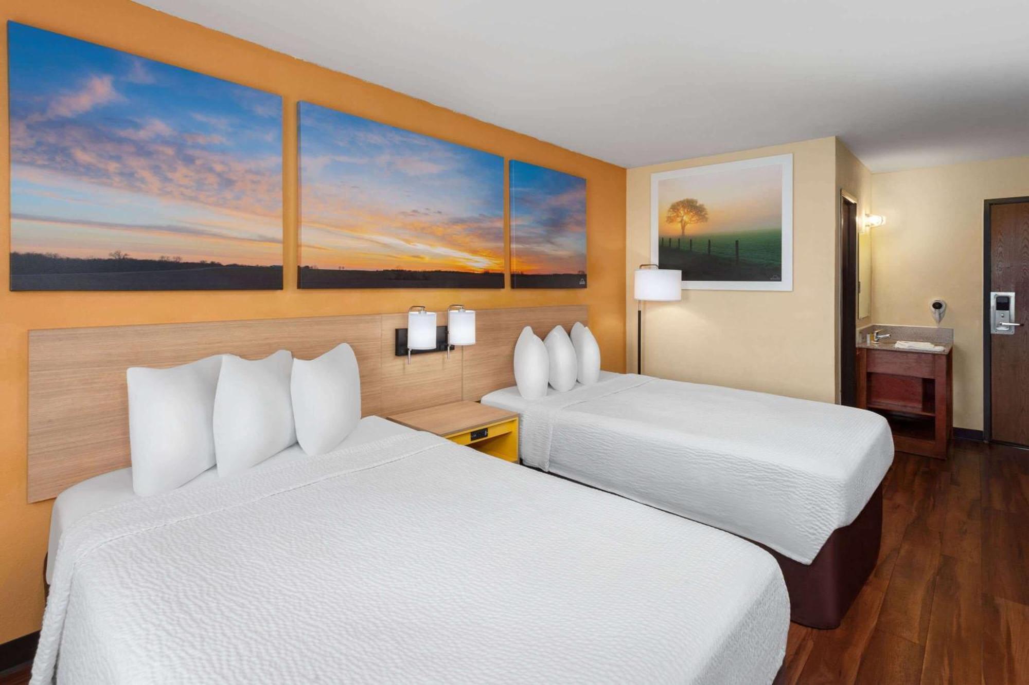 Days Inn By Wyndham Rockford I-90 Casino District Экстерьер фото